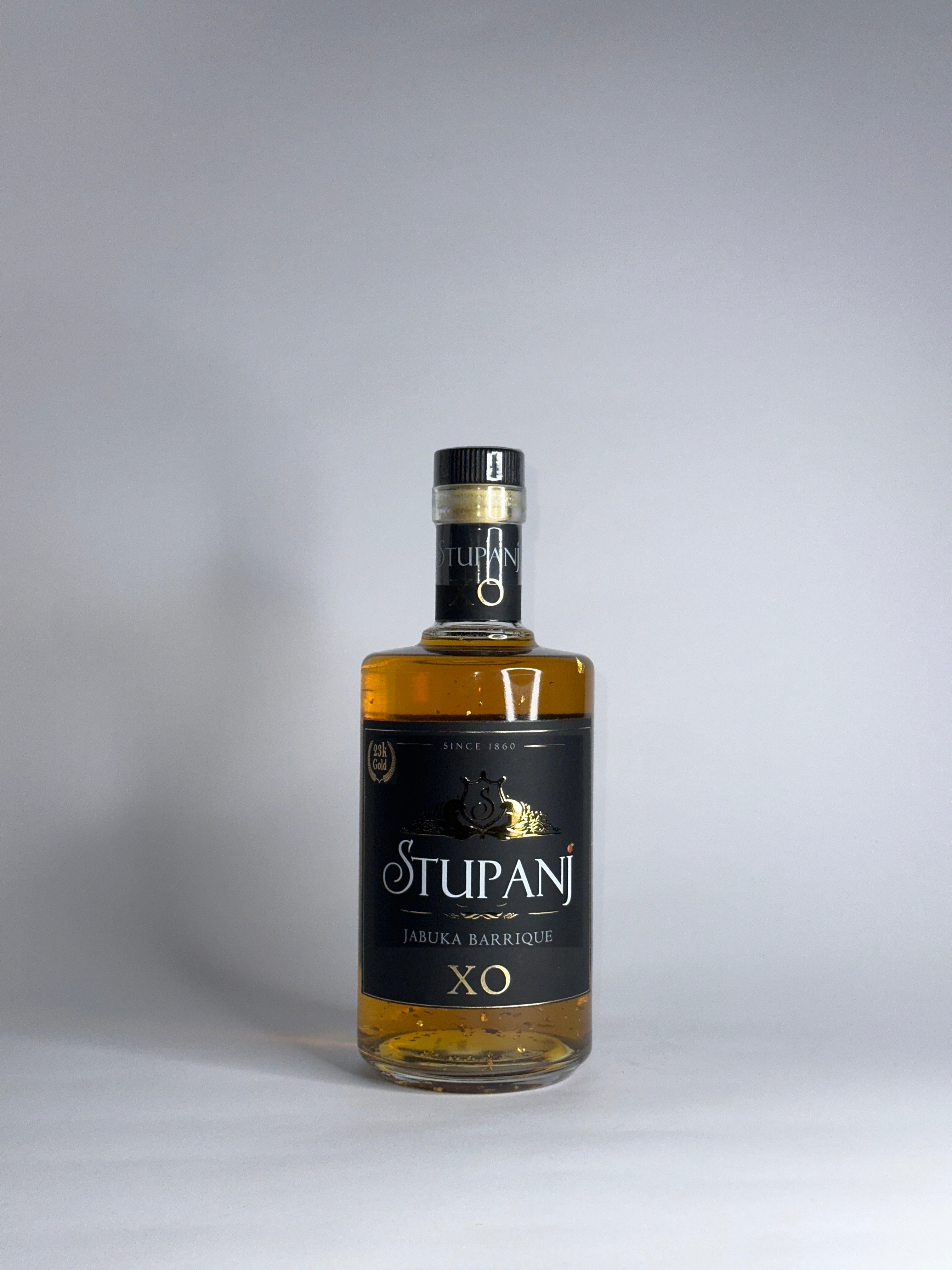 Rakija od jabuke sa zlatom